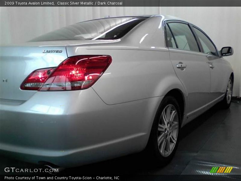 Classic Silver Metallic / Dark Charcoal 2009 Toyota Avalon Limited