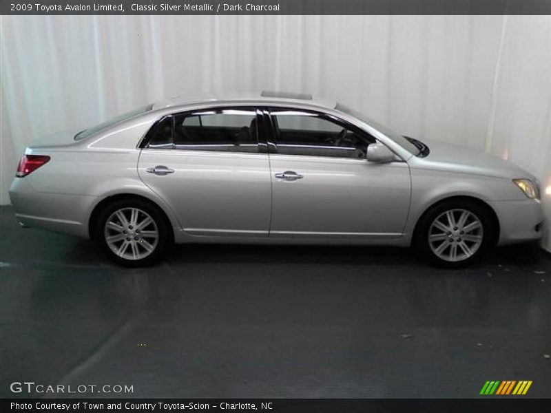 Classic Silver Metallic / Dark Charcoal 2009 Toyota Avalon Limited