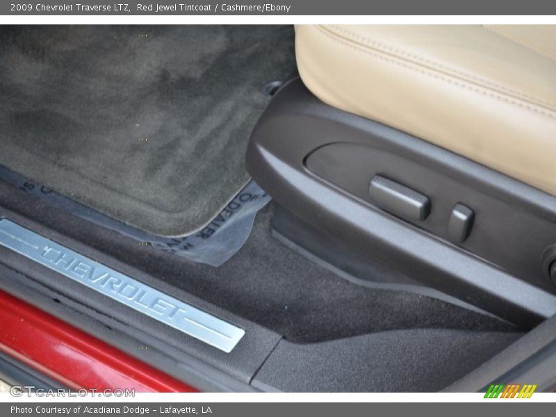 Red Jewel Tintcoat / Cashmere/Ebony 2009 Chevrolet Traverse LTZ