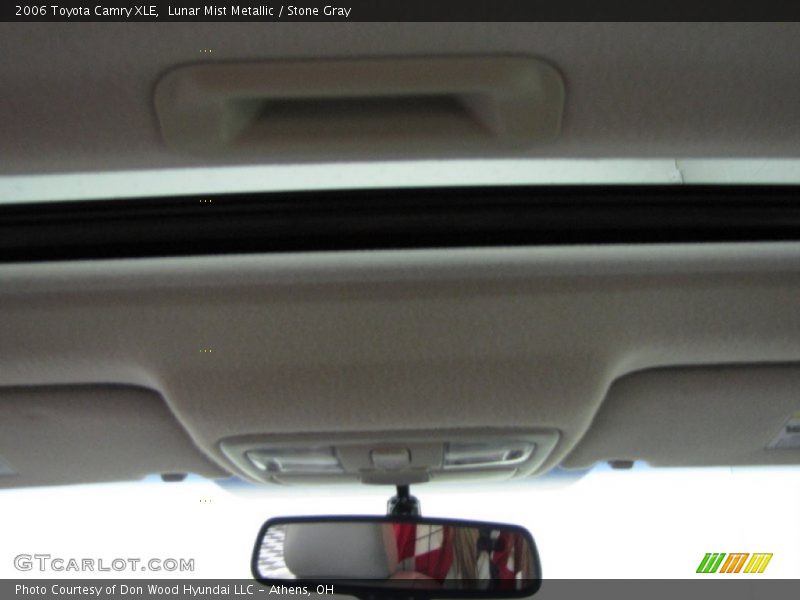 Lunar Mist Metallic / Stone Gray 2006 Toyota Camry XLE