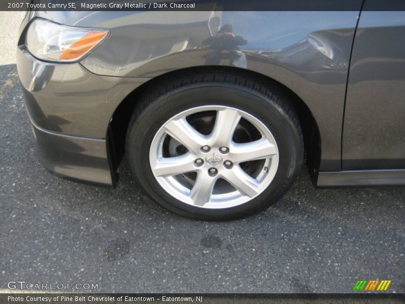Magnetic Gray Metallic / Dark Charcoal 2007 Toyota Camry SE