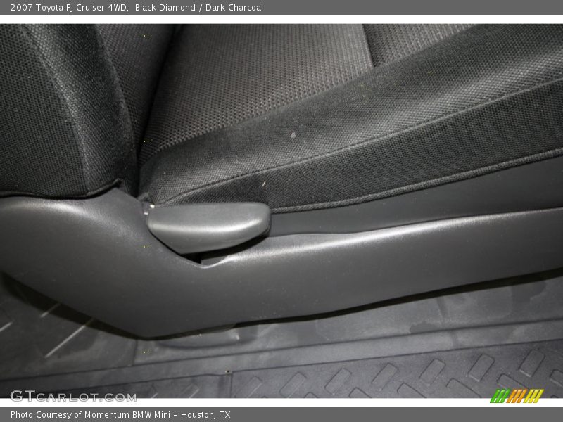 Black Diamond / Dark Charcoal 2007 Toyota FJ Cruiser 4WD