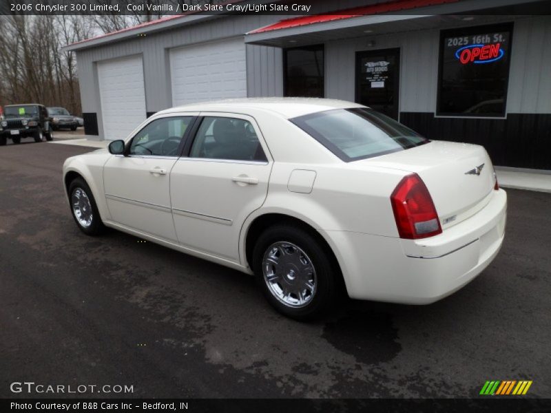 Cool Vanilla / Dark Slate Gray/Light Slate Gray 2006 Chrysler 300 Limited