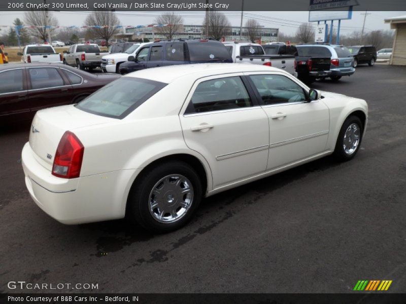 Cool Vanilla / Dark Slate Gray/Light Slate Gray 2006 Chrysler 300 Limited