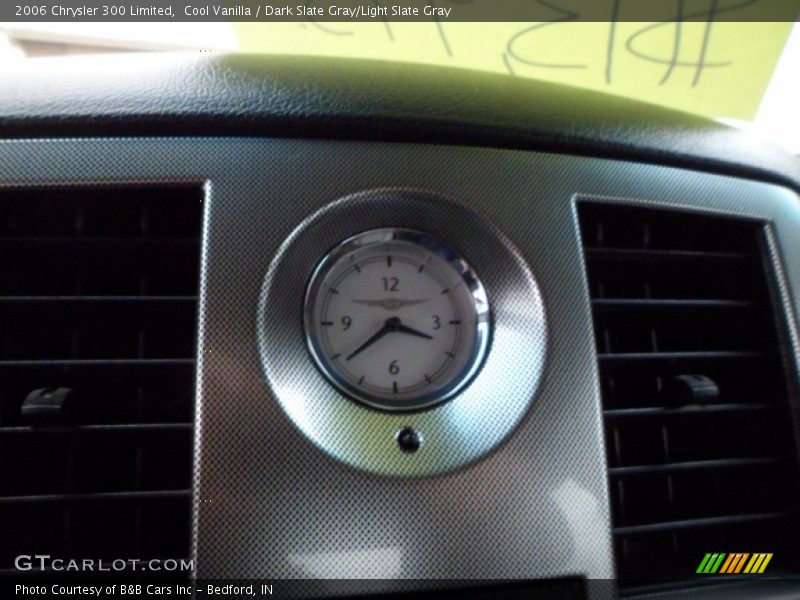 Cool Vanilla / Dark Slate Gray/Light Slate Gray 2006 Chrysler 300 Limited