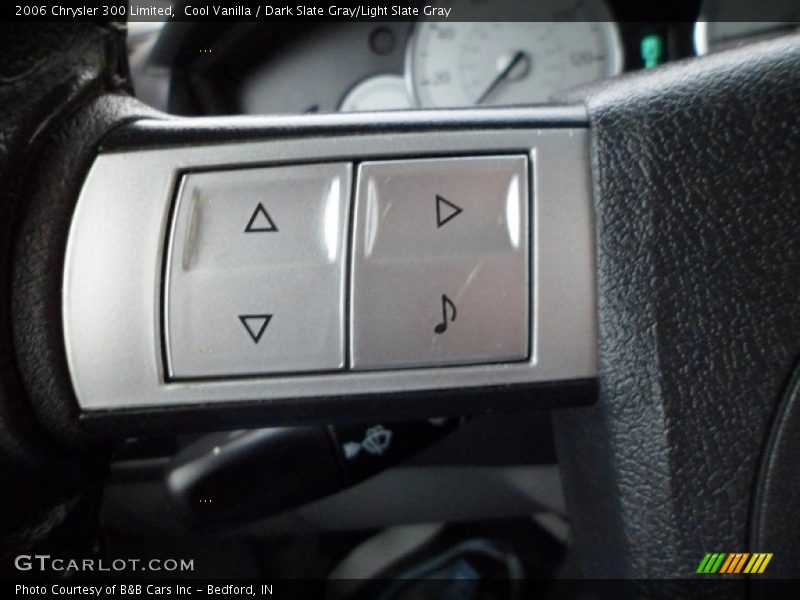 Cool Vanilla / Dark Slate Gray/Light Slate Gray 2006 Chrysler 300 Limited