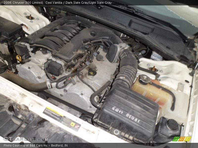 Cool Vanilla / Dark Slate Gray/Light Slate Gray 2006 Chrysler 300 Limited