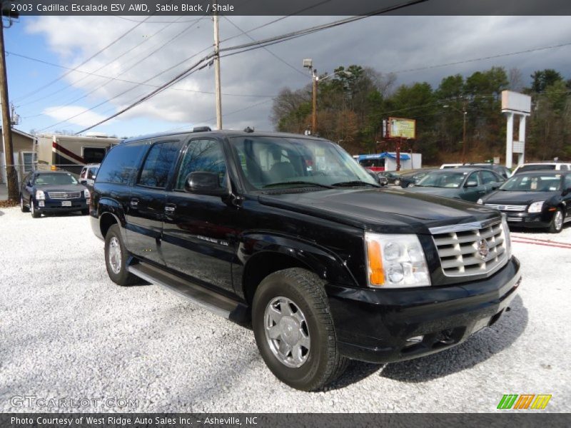 Front 3/4 View of 2003 Escalade ESV AWD