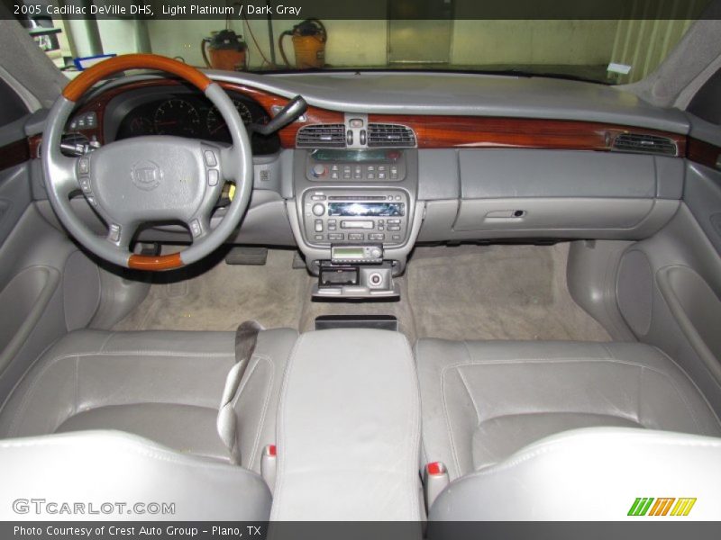 Dashboard of 2005 DeVille DHS