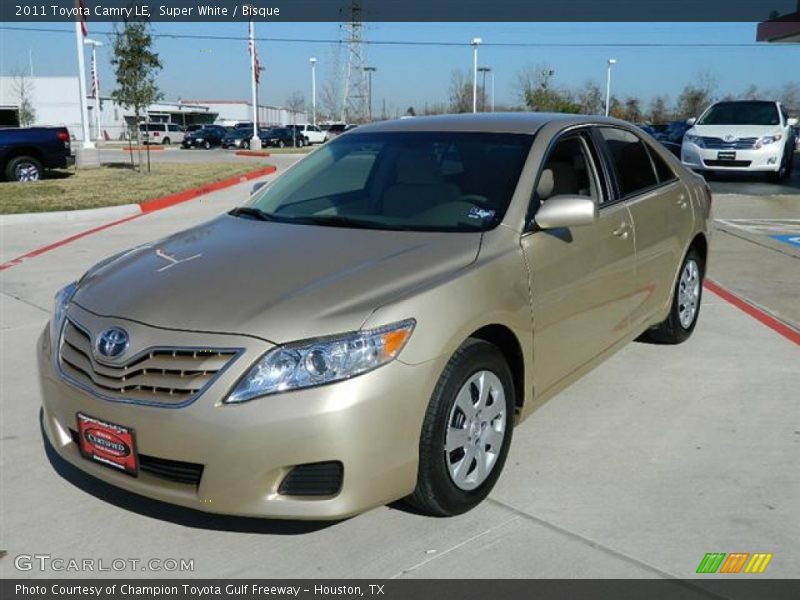 Super White / Bisque 2011 Toyota Camry LE