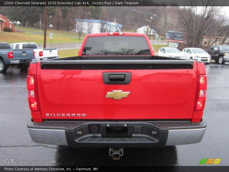 Victory Red / Dark Titanium 2009 Chevrolet Silverado 1500 Extended Cab 4x4
