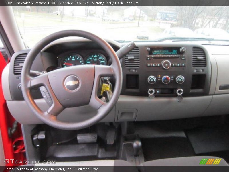 Victory Red / Dark Titanium 2009 Chevrolet Silverado 1500 Extended Cab 4x4