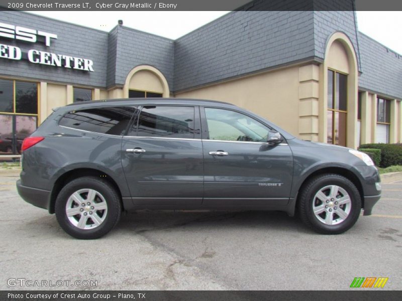 Cyber Gray Metallic / Ebony 2009 Chevrolet Traverse LT