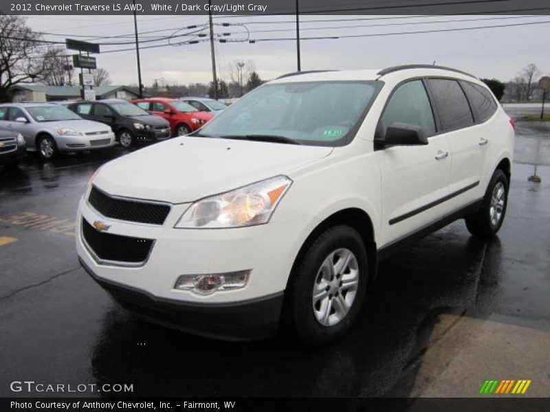 Front 3/4 View of 2012 Traverse LS AWD