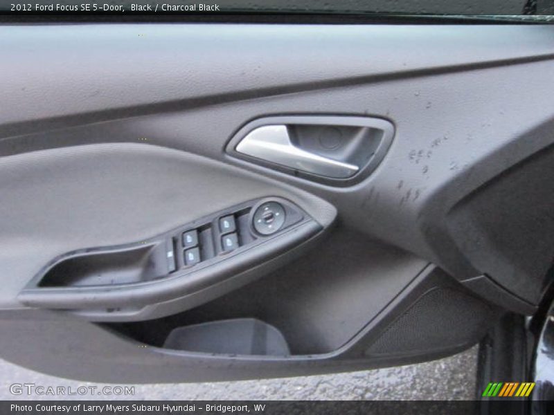 Black / Charcoal Black 2012 Ford Focus SE 5-Door
