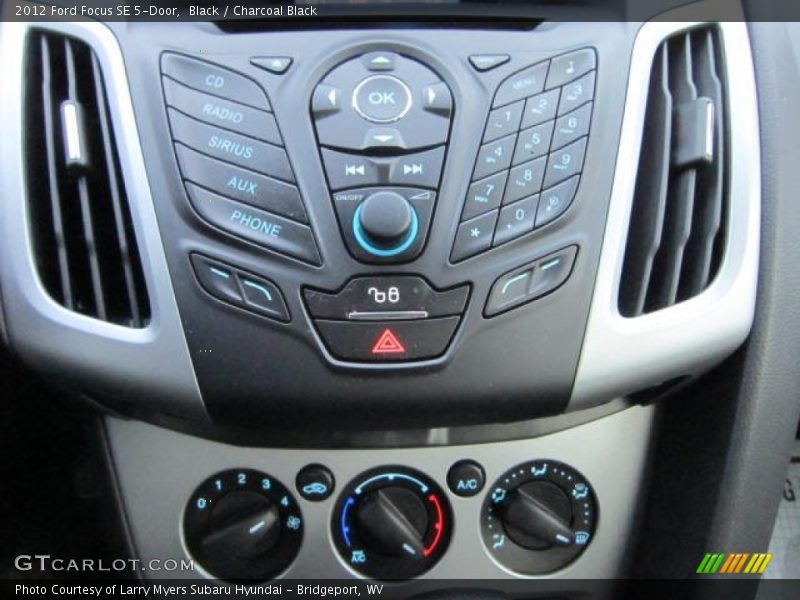 Black / Charcoal Black 2012 Ford Focus SE 5-Door