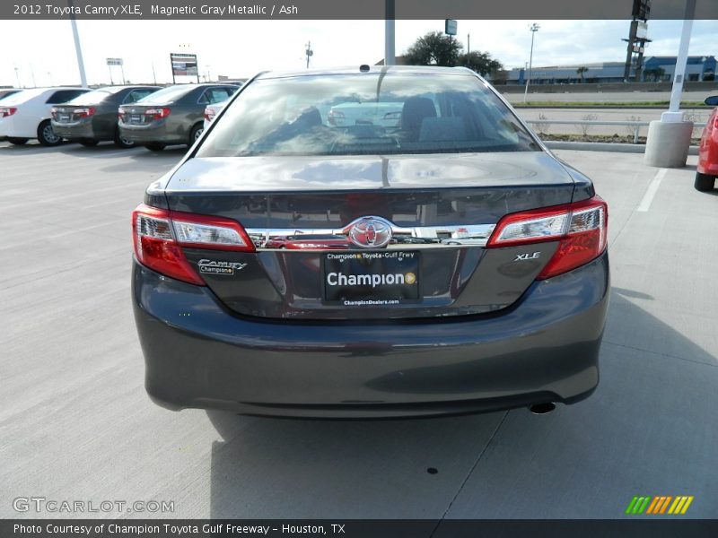 Magnetic Gray Metallic / Ash 2012 Toyota Camry XLE