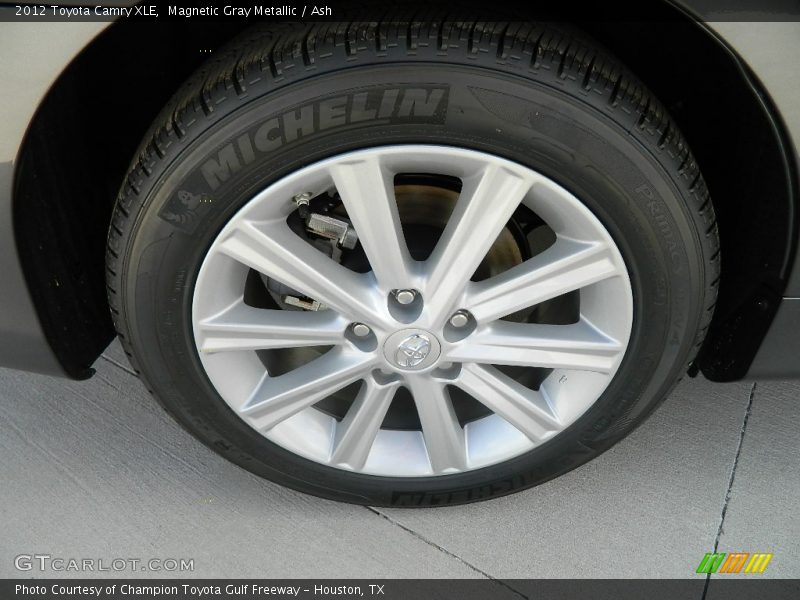 Magnetic Gray Metallic / Ash 2012 Toyota Camry XLE