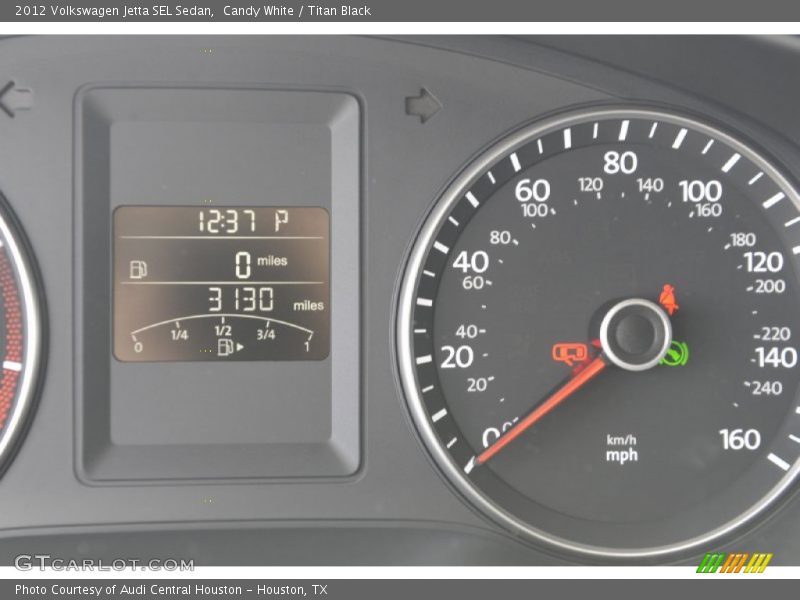 Candy White / Titan Black 2012 Volkswagen Jetta SEL Sedan