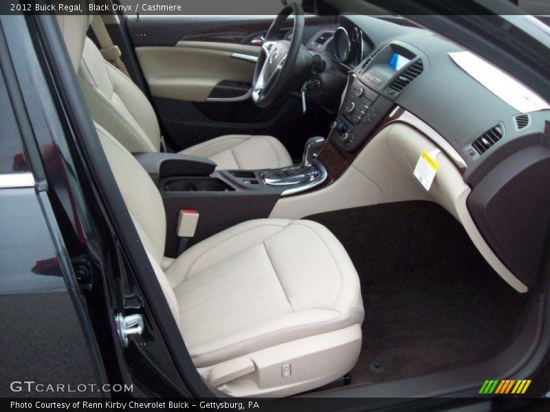 Black Onyx / Cashmere 2012 Buick Regal