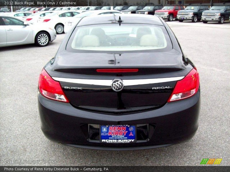 Black Onyx / Cashmere 2012 Buick Regal