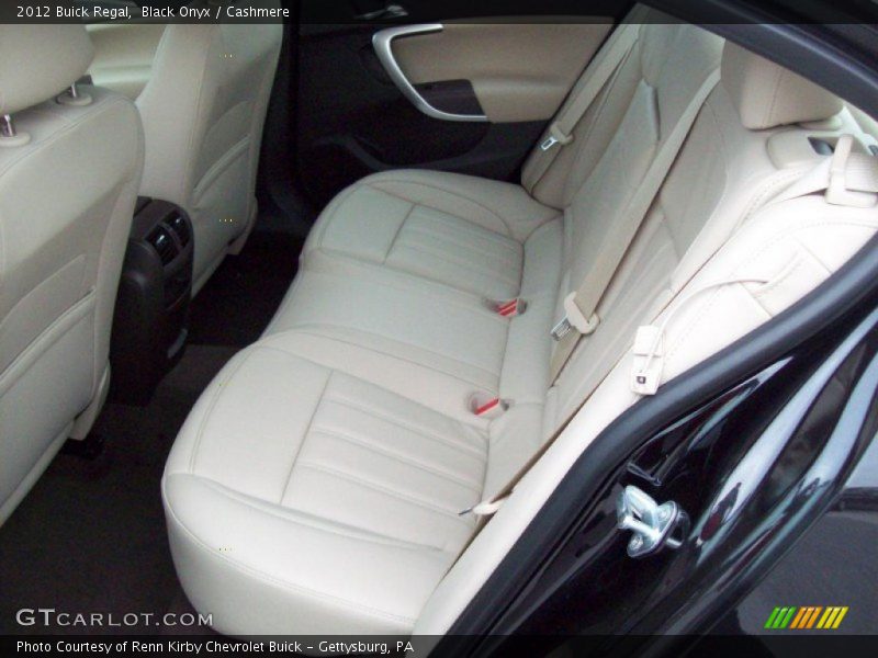Black Onyx / Cashmere 2012 Buick Regal
