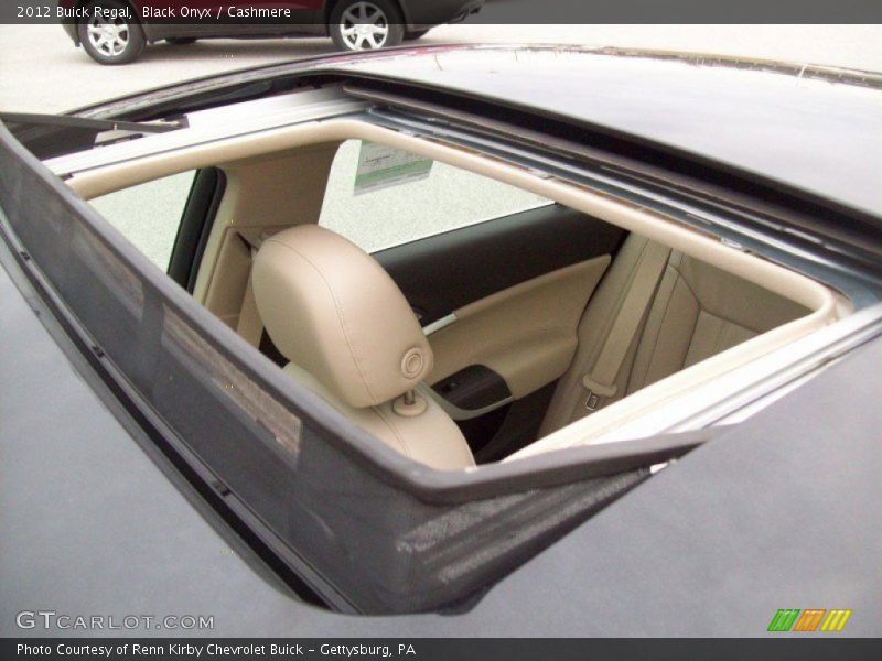 Black Onyx / Cashmere 2012 Buick Regal