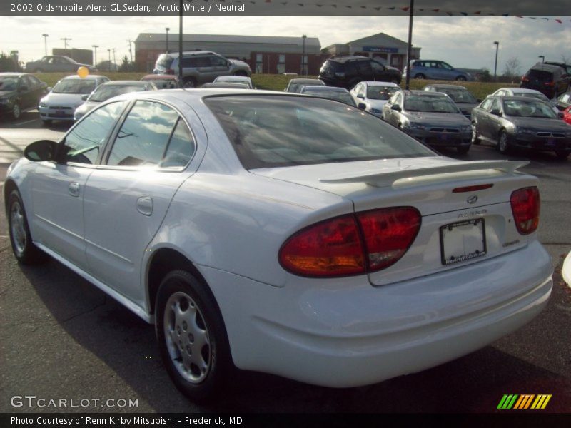 Arctic White / Neutral 2002 Oldsmobile Alero GL Sedan