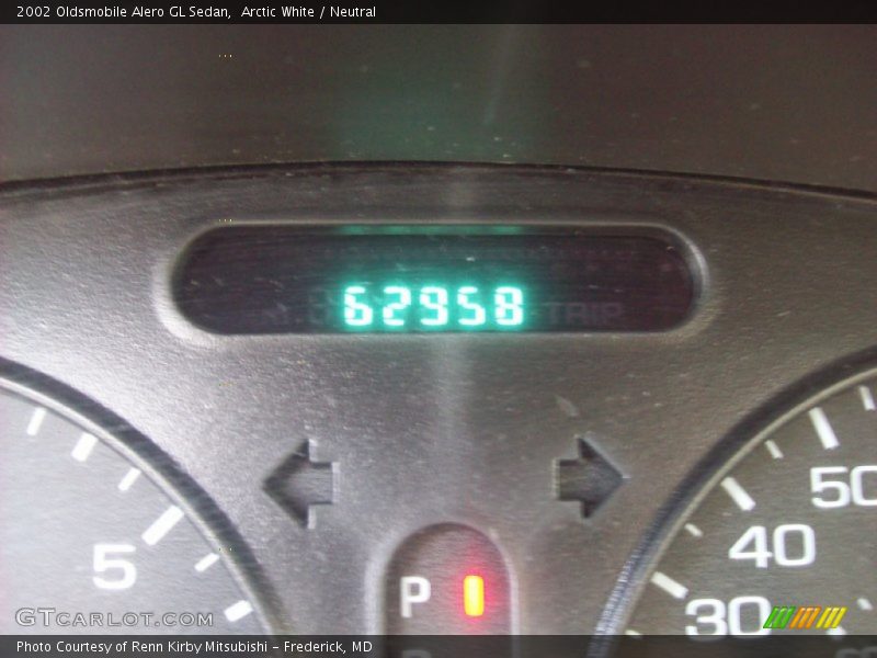 Arctic White / Neutral 2002 Oldsmobile Alero GL Sedan
