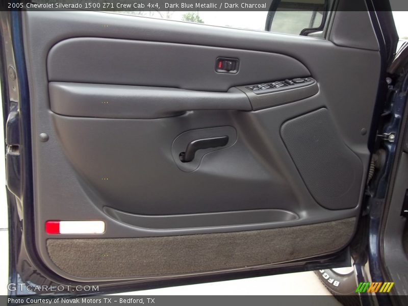 Dark Blue Metallic / Dark Charcoal 2005 Chevrolet Silverado 1500 Z71 Crew Cab 4x4
