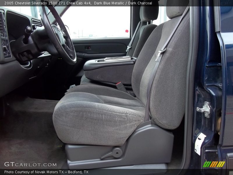 Dark Blue Metallic / Dark Charcoal 2005 Chevrolet Silverado 1500 Z71 Crew Cab 4x4
