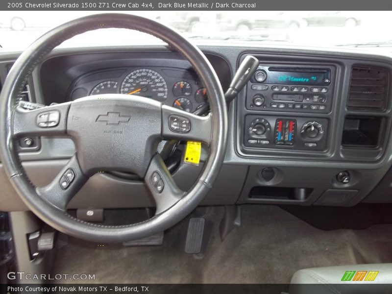 Dark Blue Metallic / Dark Charcoal 2005 Chevrolet Silverado 1500 Z71 Crew Cab 4x4