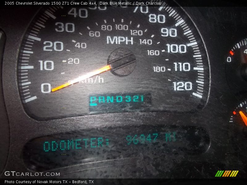 Dark Blue Metallic / Dark Charcoal 2005 Chevrolet Silverado 1500 Z71 Crew Cab 4x4
