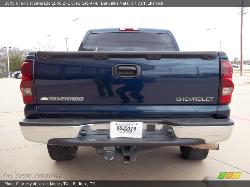 Dark Blue Metallic / Dark Charcoal 2005 Chevrolet Silverado 1500 Z71 Crew Cab 4x4