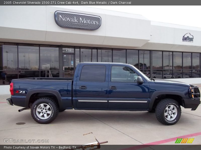 Dark Blue Metallic / Dark Charcoal 2005 Chevrolet Silverado 1500 Z71 Crew Cab 4x4