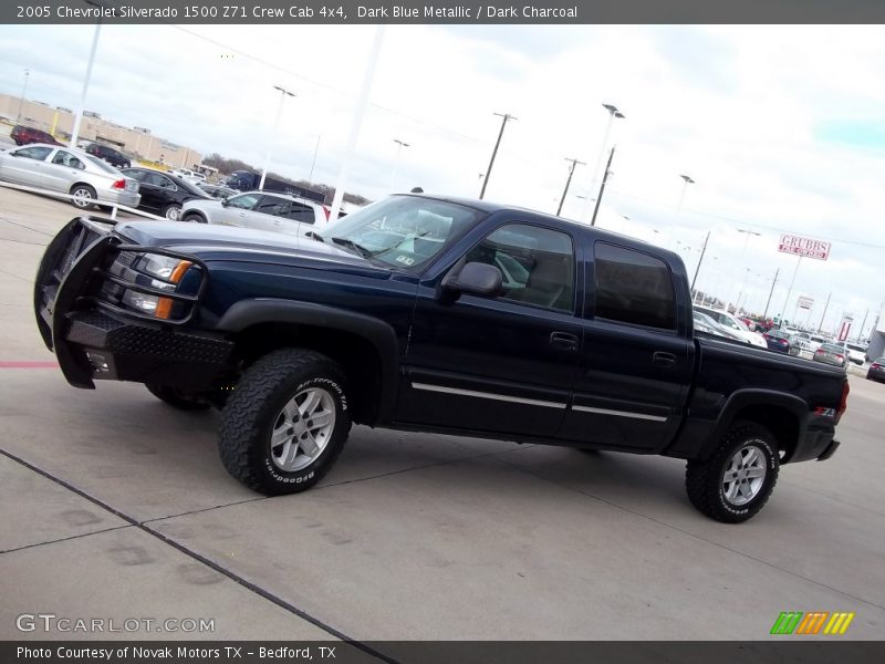 Dark Blue Metallic / Dark Charcoal 2005 Chevrolet Silverado 1500 Z71 Crew Cab 4x4