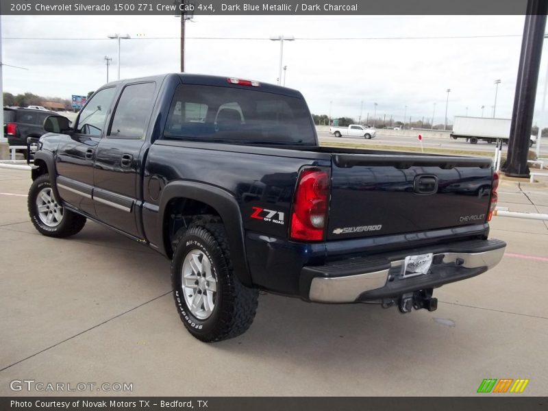Dark Blue Metallic / Dark Charcoal 2005 Chevrolet Silverado 1500 Z71 Crew Cab 4x4
