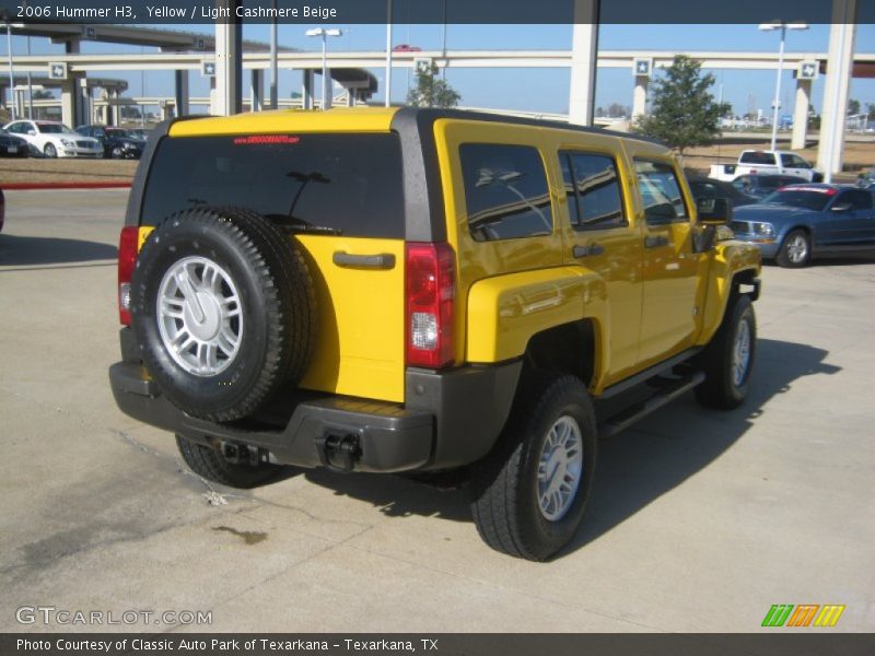 Yellow / Light Cashmere Beige 2006 Hummer H3