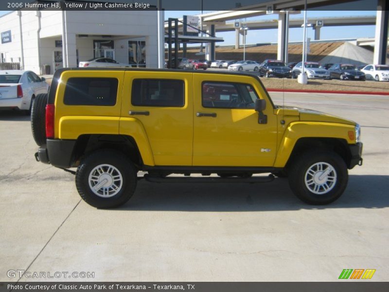 Yellow / Light Cashmere Beige 2006 Hummer H3