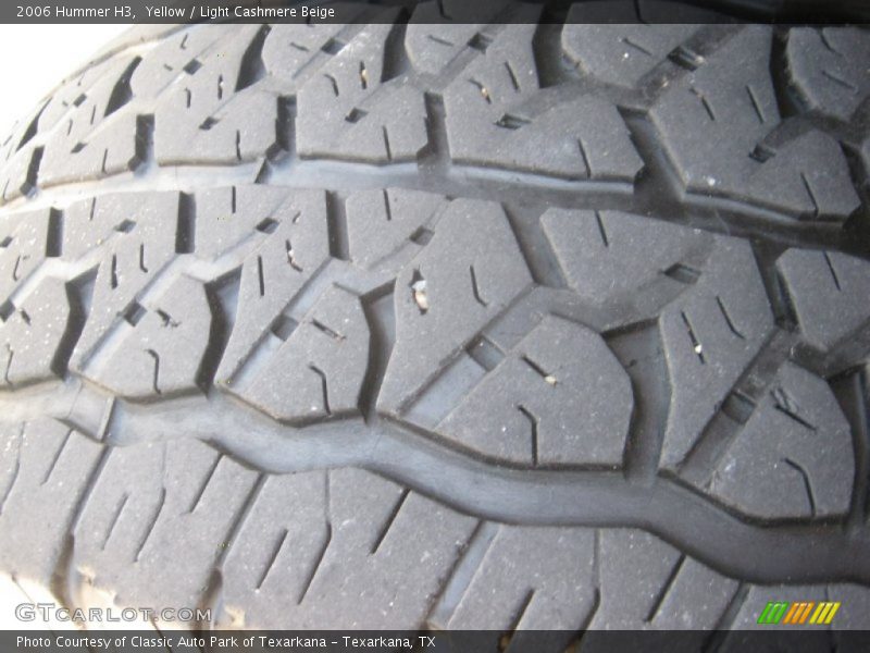 Yellow / Light Cashmere Beige 2006 Hummer H3