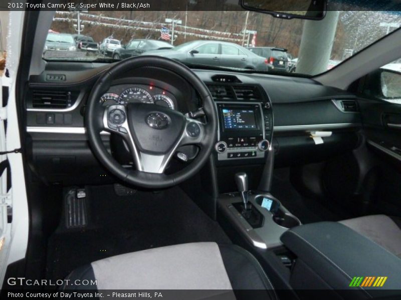 Super White / Black/Ash 2012 Toyota Camry SE