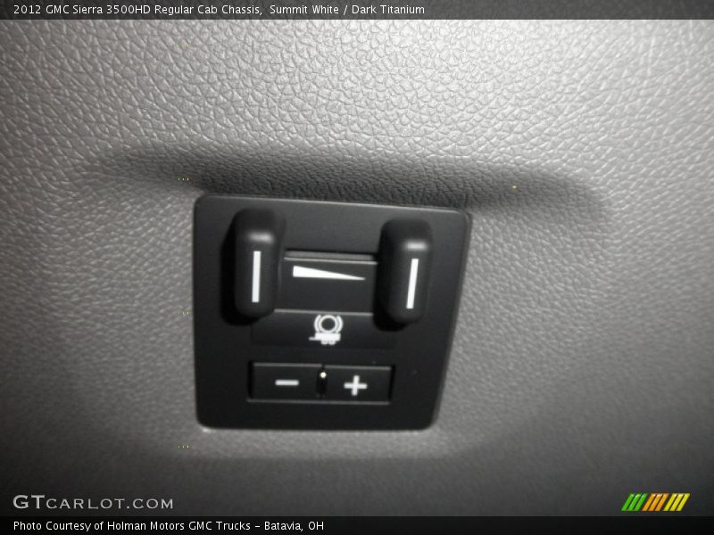 Summit White / Dark Titanium 2012 GMC Sierra 3500HD Regular Cab Chassis