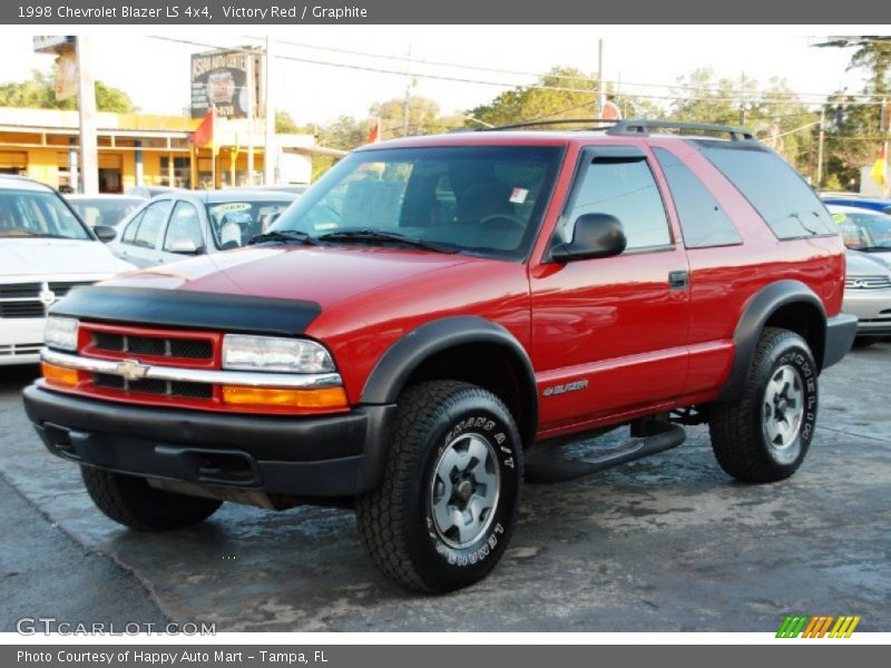 Front 3/4 View of 1998 Blazer LS 4x4