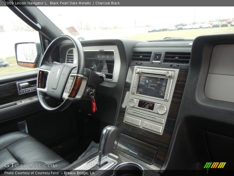 Black Pearl Slate Metallic / Charcoal Black 2009 Lincoln Navigator L