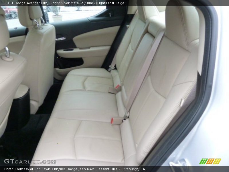 Bright Silver Metallic / Black/Light Frost Beige 2011 Dodge Avenger Lux