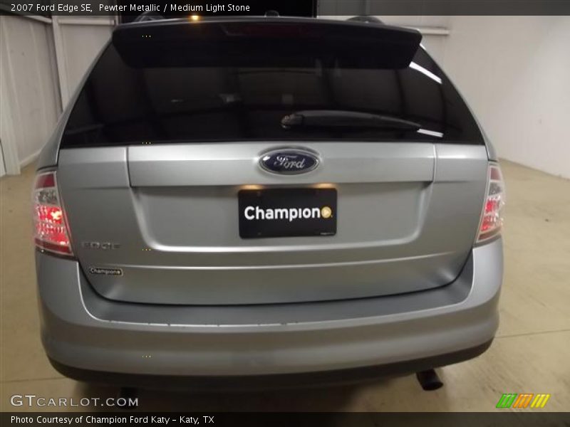 Pewter Metallic / Medium Light Stone 2007 Ford Edge SE