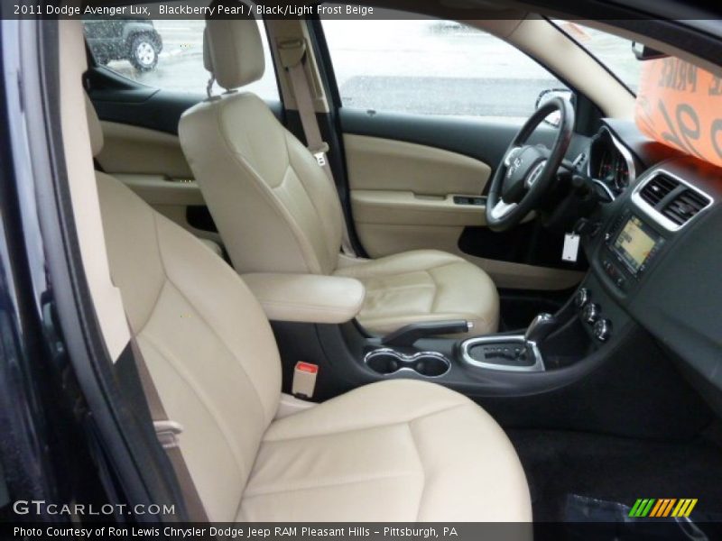  2011 Avenger Lux Black/Light Frost Beige Interior