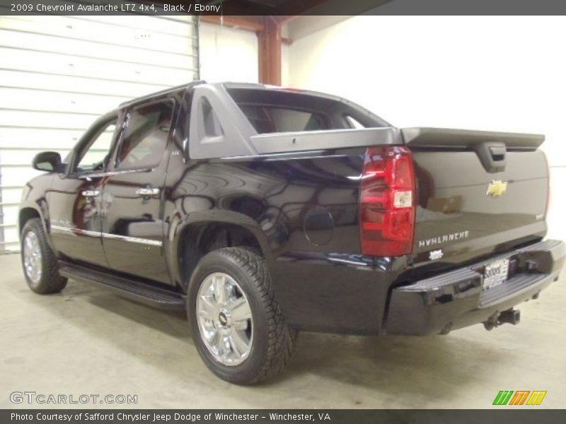 Black / Ebony 2009 Chevrolet Avalanche LTZ 4x4