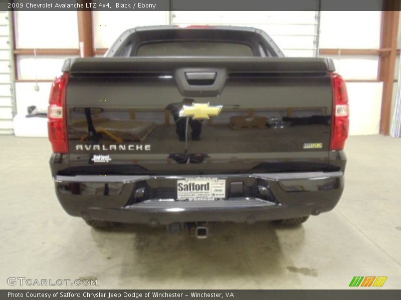 Black / Ebony 2009 Chevrolet Avalanche LTZ 4x4