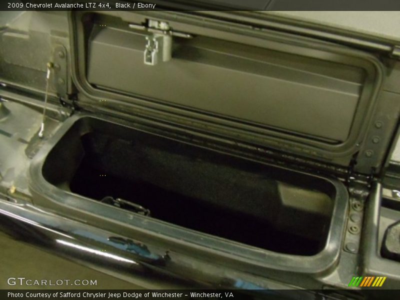 Black / Ebony 2009 Chevrolet Avalanche LTZ 4x4